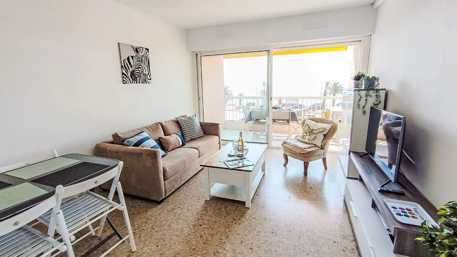 Apartment Le Mediterranee-4 By Interhome Fréjus