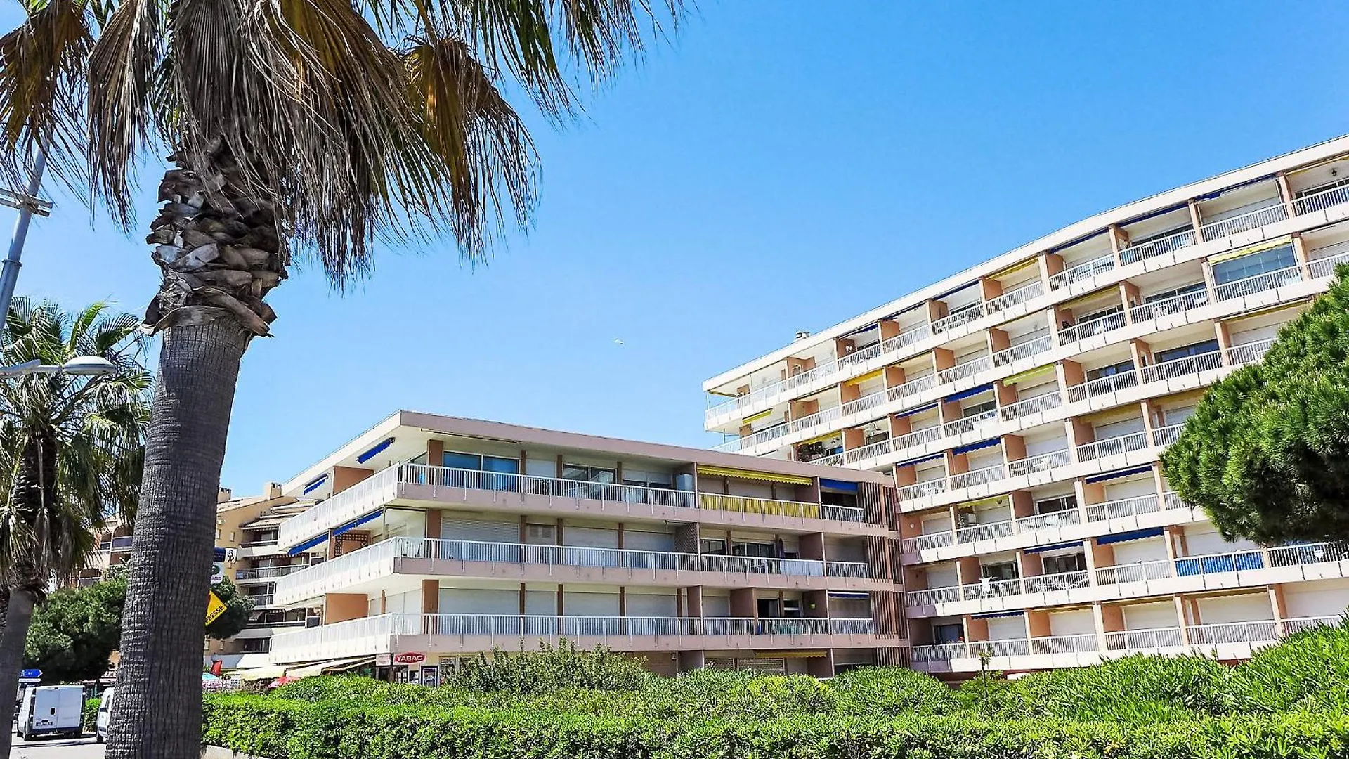 Apartment Le Mediterranee-4 By Interhome Frejus